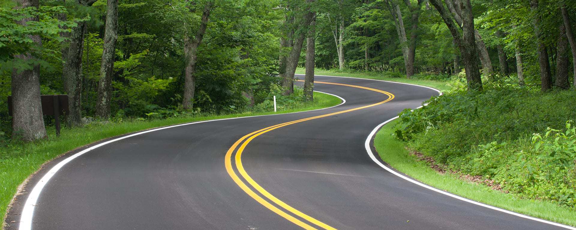 Image of a winding road, depicting the technology paths Swartz Consulting can help you navigate